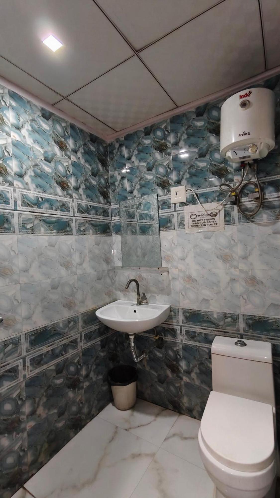 Rajdhani Guest House ฟารีดาบัด ภายนอก รูปภาพ