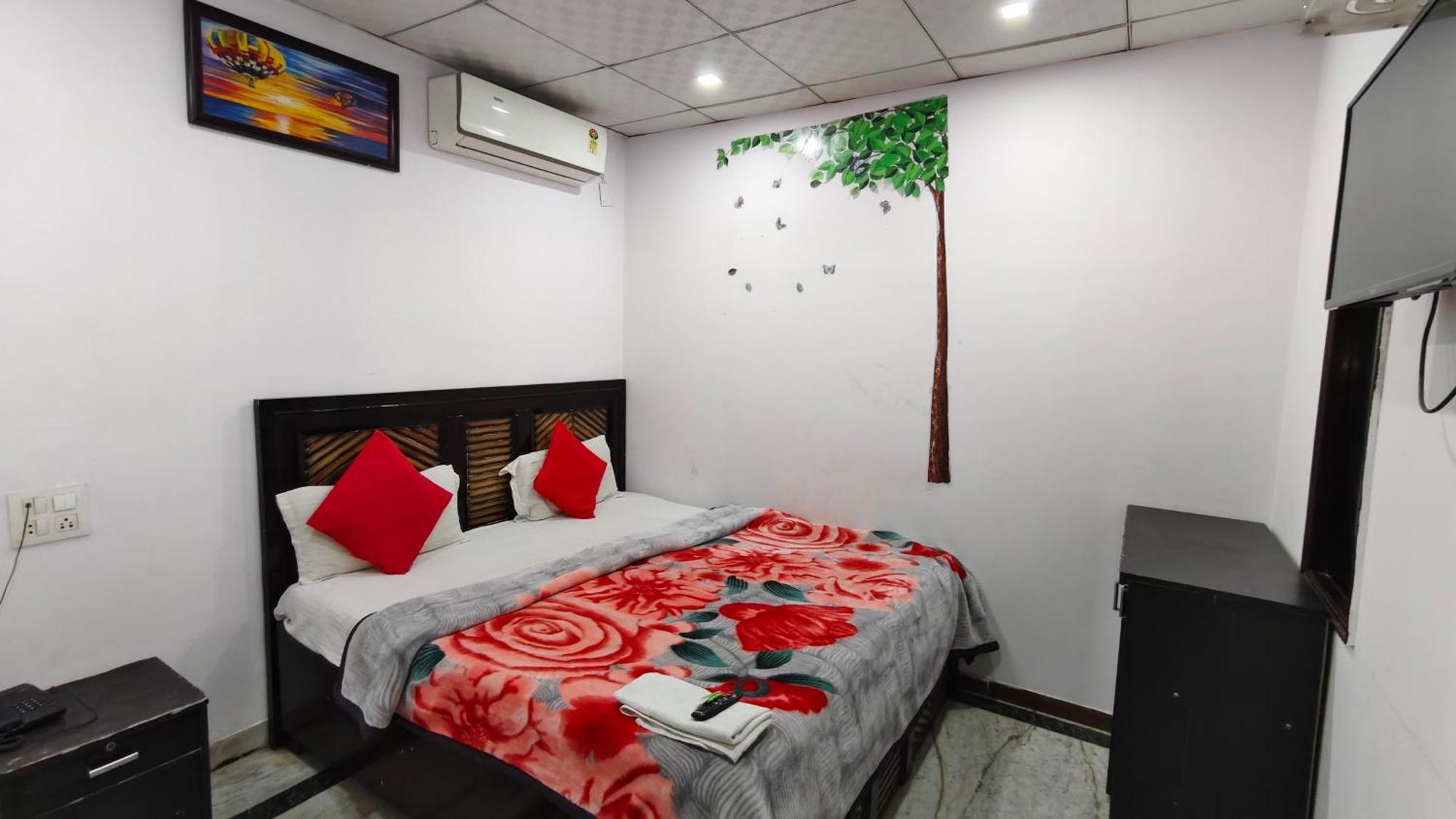 Rajdhani Guest House ฟารีดาบัด ภายนอก รูปภาพ